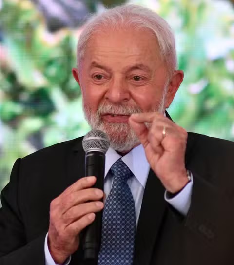 Avaliação positiva do governo Lula cai para 33%, aponta Ipec