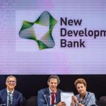 BRICS aproveitam fraqueza do governo Biden para descartar dólar em negociações pelo mundo