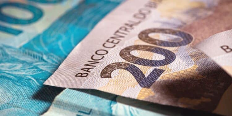 Pagamento do 13º para aposentados e pensionistas do INSS é antecipado pelo governo; confira as datas