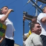 Jair Bolsonaro discursa para um “mar de gente” em Maricá, no Rio