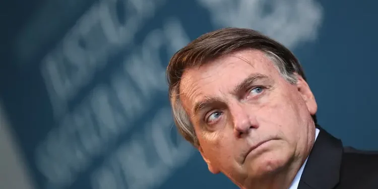 Em vídeo, Bolsonaro fala que prefere estar no Brasil mesmo com os riscos que ainda corre e que não tem medo de julgamento, “desde que juízes sejam isentos”; VEJA VÍDEO