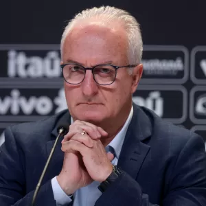 Era Dorival começa na seleção com novas caras, do diretor ao goleiro
