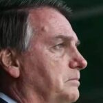 PF indicia Bolsonaro, Cid e deputado por falsificação de certificado vacinal