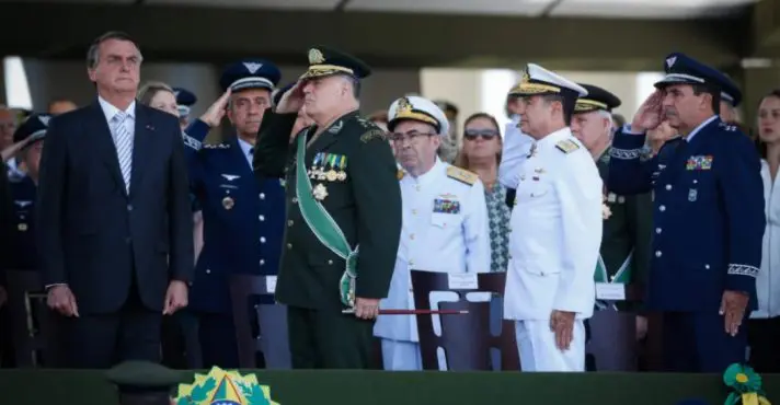 PF associa suposta fraude na carteirinha de vacina de Bolsonaro a golpe de Estado