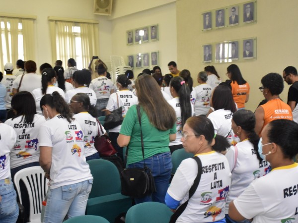 Professores e agentes vão receber reajuste de 4% retroativo a maio de 2023, prevê projeto do governo municipal