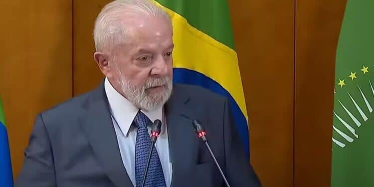 Reprovação de Lula empata com aprovação até na DataFolha; veja números