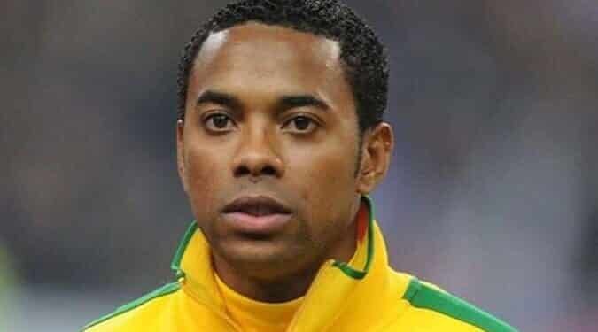 Robinho é preso em Santos por estupro