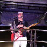 Durval Lélys arrasta público de todas as idades na avenida