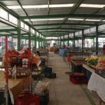 Prefeitura transfere feirantes para espaço revitalizado da feira livre do Tomba