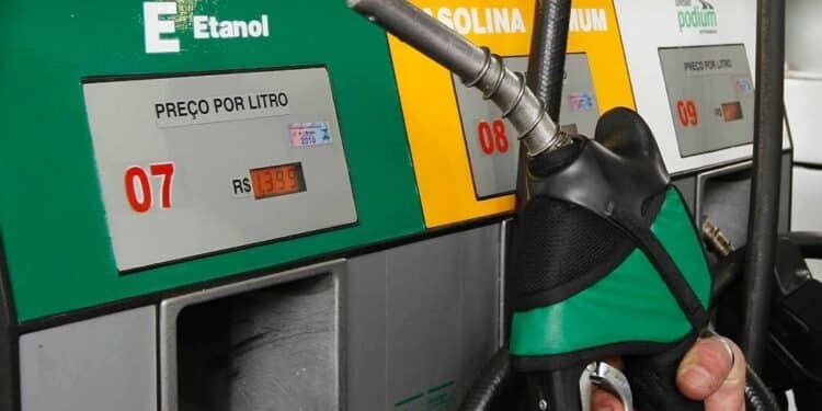 Com aumento de mais de 6% do etanol, gasolina está mais vantajosa em 18 estados; Veja o que mais compensa em cada estado