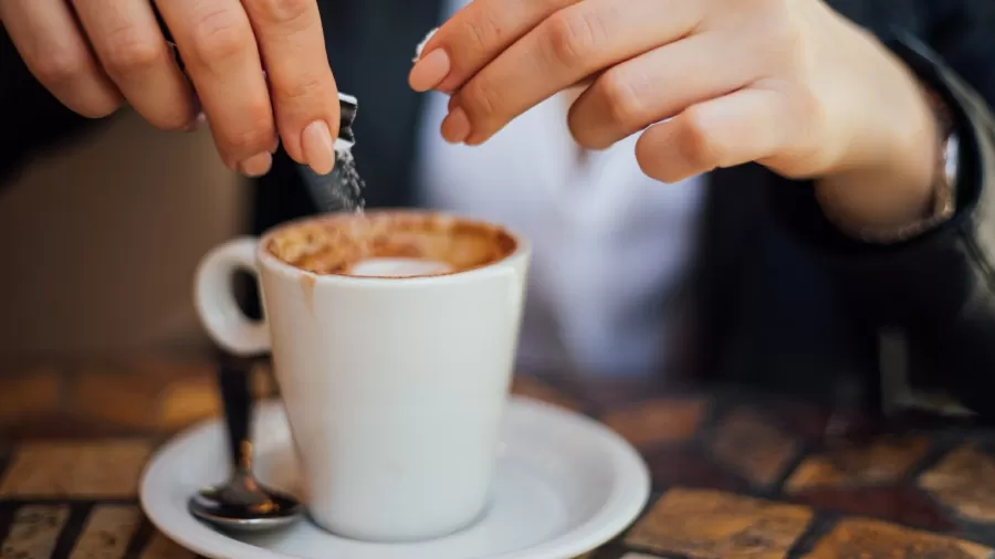 ‘A dose faz o veneno’: apesar de benefícios, café pode causar dependência