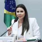 CCJ da Câmara aprova projeto que permite aos estados legislarem sobre porte de armas; entenda