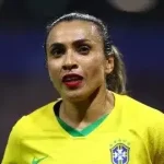 Marta anuncia que vai se aposentar da Seleção Brasileira