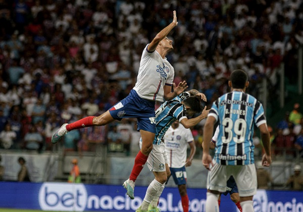 Bahia vence Grêmio e segue com saldo positivo no Brasileirão