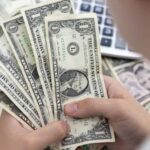Mesmo com intervenção do Banco Central, dólar sobe contra o real