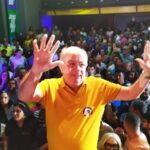 Com amigos e aliados, José Ronaldo oficializa pré-candidatura a prefeito de Feira com