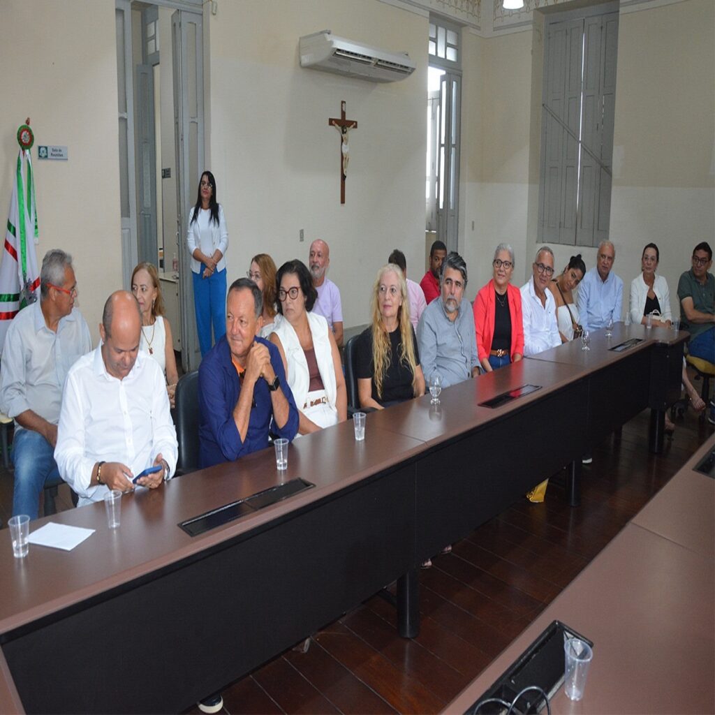 Com apoio do SINDESP, servidores arquitetos e engenheiros celebram conquista histórica