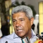 Não tenho fábrica de dinheiro nem vara de condão, diz Jerônimo sobre reajuste para professores