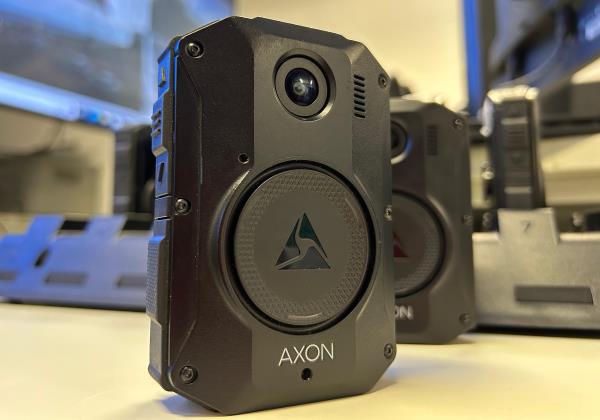 Bahia: PMs começam a usar câmeras corporais a partir desta terça (7) em Salvador