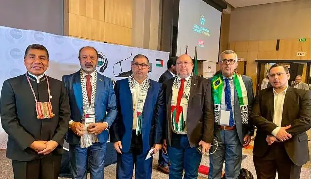 Deputado do PT participa de evento com líder do Hamas