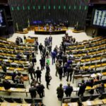 Apenas dois deputados votaram contra a suspensão da dívida do RS; saiba quem são
