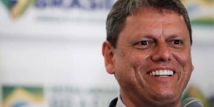 Tarcísio avisa que vai para o PL e pode mudar tudo na política do Brasil