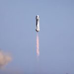 Empresa espacial de Jeff Bezos levará turistas ao espaço neste domingo