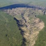 ‘Porta do inferno’: cratera na Sibéria cresce em ritmo assustador e alerta cientistas