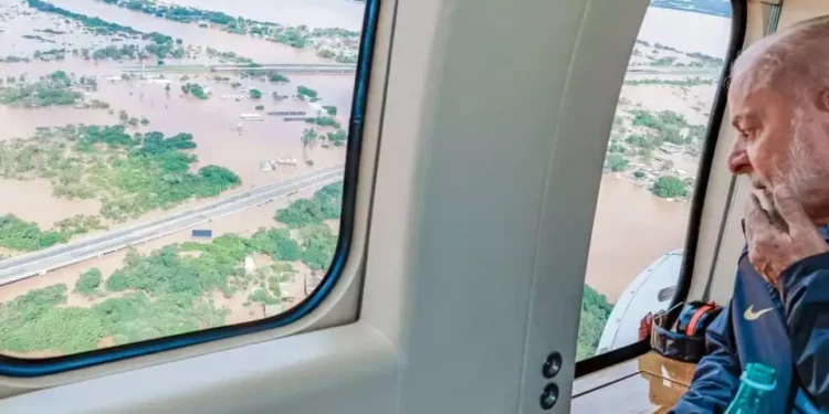 Veja quantas casas o governo Lula construiu 8 meses após ciclone