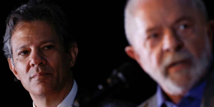 Rombo fiscal é histórico, maior que na pandemia quando estava praticamente tudo fechado, e números assustam; VEJA GRÁFICO