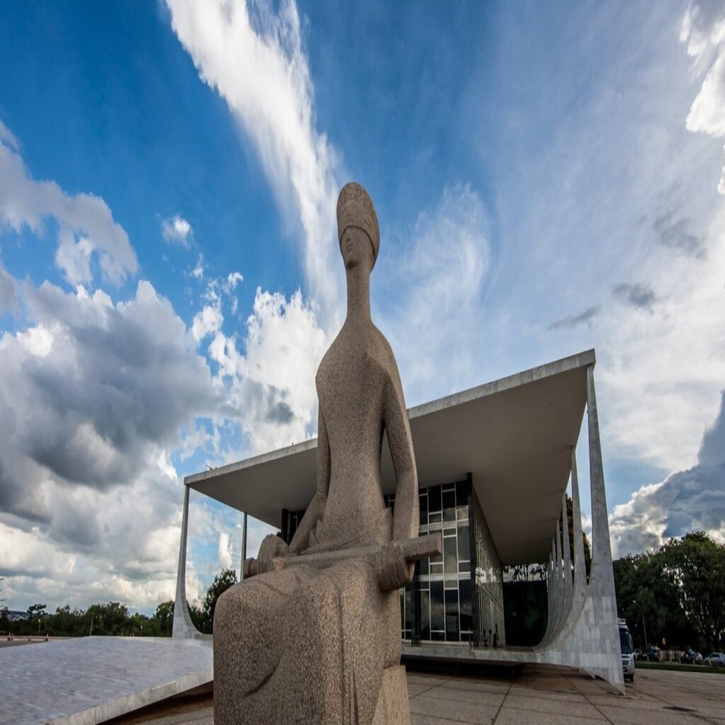 Supremo cassa decisão do TJ-BA que determinava corte de energia da SAEB por não fornecimento de medicamento