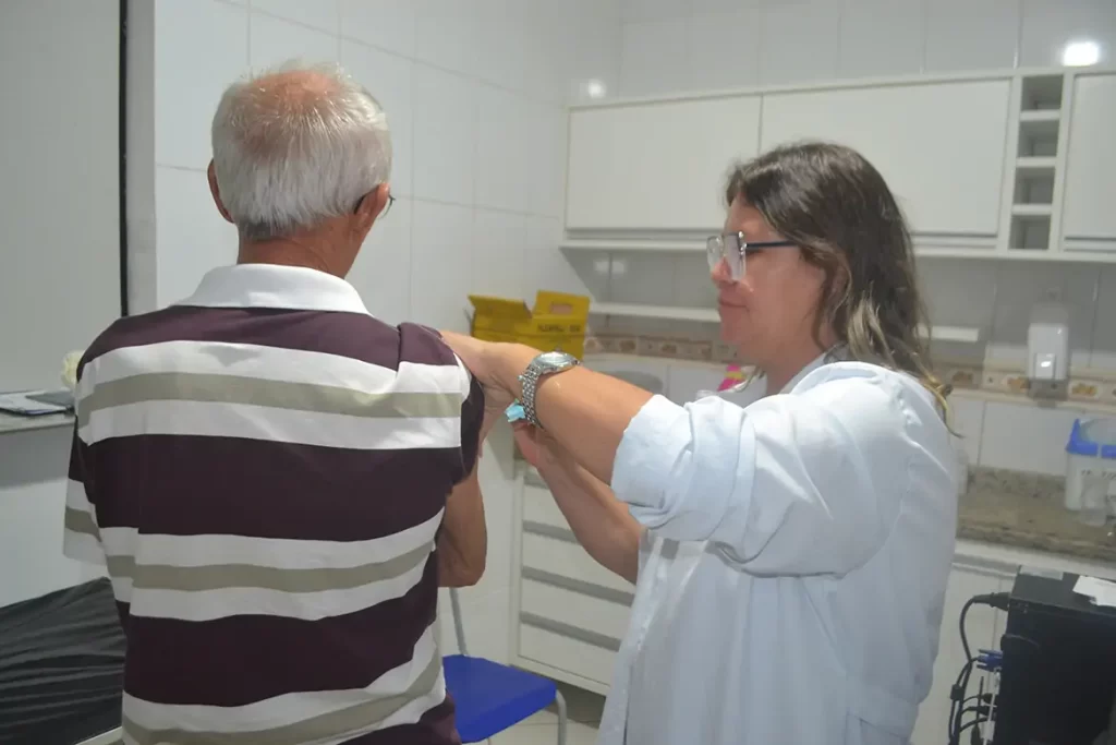 Confira os locais do Dia D de vacinação contra a gripe neste sábado