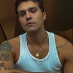  Luan Santana sofre mal súbito e é socorrido às pressas para o Albert Einstein; VEJA
