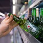 Heineken muda fórmula da cerveja no Brasil sem avisar a consumidores