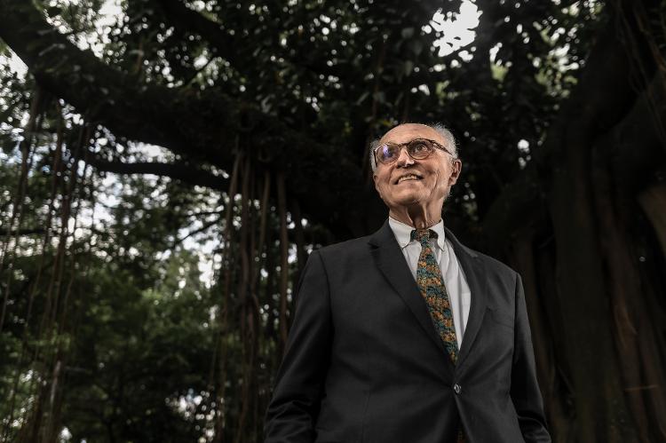 Cannabis no café, almoço e jantar: o tratamento de Suplicy para Parkinson