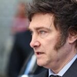 Mais 50 mil funcionários públicos serão demitidos na Argentina, anuncia Milei