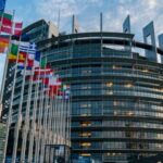Com derrota fragorosa, a esquerda da Europa ficará com apenas 34 cadeiras das 720 e direita é a grande vencedora das eleições