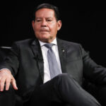 Mourão pede que Argentina dê asilo a foragidos do 8 de Janeiro