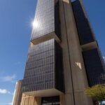 Focus piora previsão para inflação, Selic e dólar