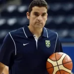 Por ser contra o aborto, treinador da seleção de basquete é demitido