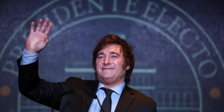 Efeito Milei: Argentina alcança marco histórico e registra inflação zero pela primeira vez em 30 anos; VEJA NÚMEROS