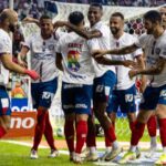 Bahia vence o Vasco por 2 a 1 na Fonte Nova e assume vice-liderança do Brasileirão