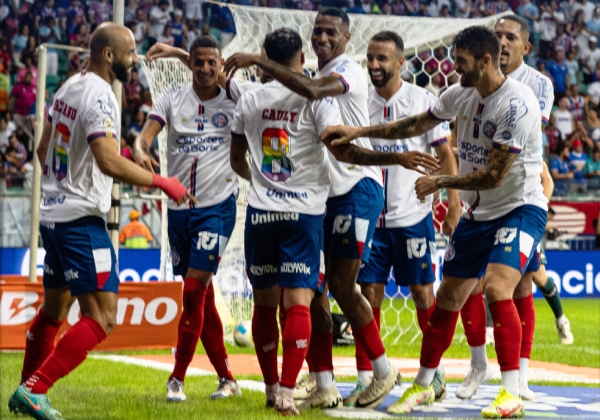 Bahia vence o Vasco por 2 a 1 na Fonte Nova e assume vice-liderança do Brasileirão