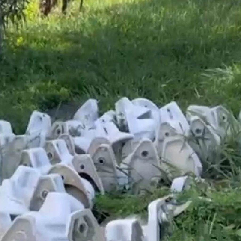 Deputado inspeciona banheiros sem mictório na UEFS