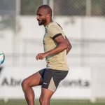 Para se reabilitar no Brasileirão, Vitória enfrenta o Criciúma neste domingo