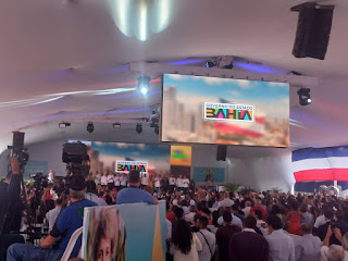 Lula recebido em Feira por 80% dos militantes petistas “importados” da região