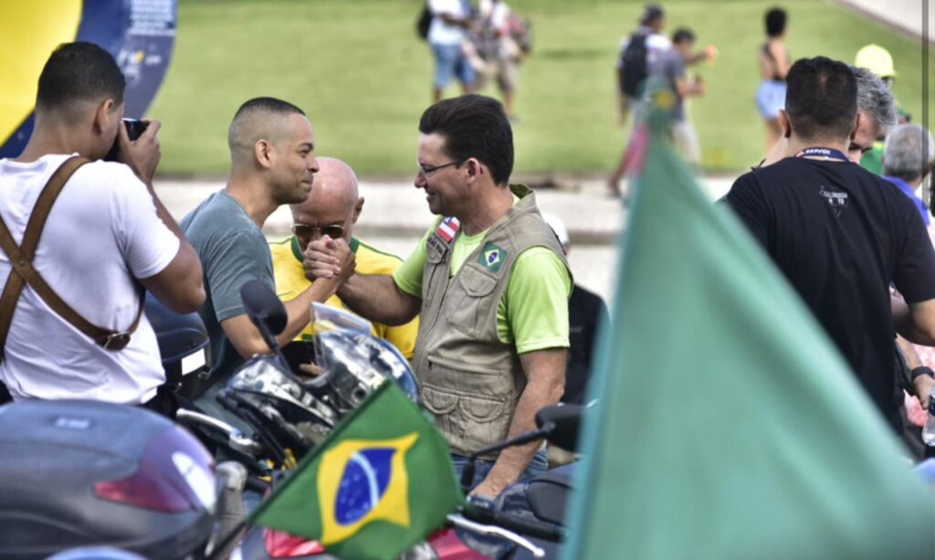 Roma participa de “Motociata da Independência”