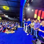 Multidão reflete força política de José Ronaldo na convenção