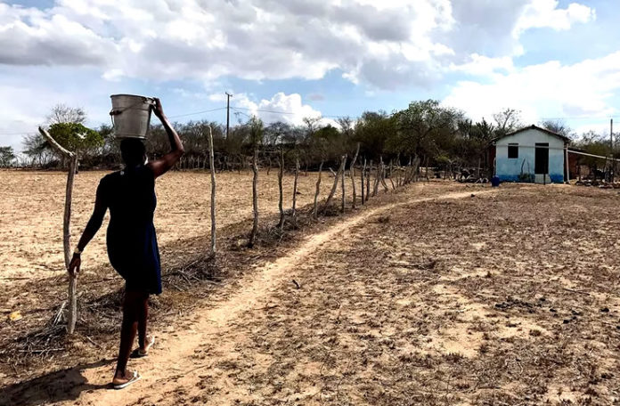 Monte Santo está fora do programa nacional de distribuição de água potável para a zona rural, graças a uma decisão infeliz da prefeita Silvânia Matos
