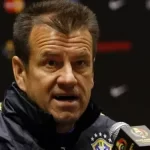 Dunga recebe alta após grave acidente de carro